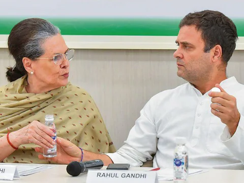 रामलला की प्राण प्रतिष्‍ठा कार्यक्रम में सोनिया-राहुल गांधी जाएंगे या नहीं? कांग्रेस ने कहा- निमंत्रण तो मिला पर…