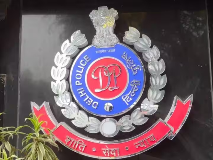 Delhi Police Transfer: दिल्ली पुलिस में हुआ बड़ा फेरबदल