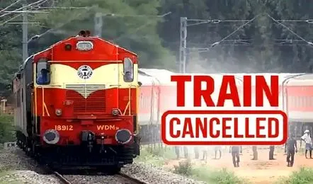 Train Cancelled: यात्रीगण कृपया ध्यान दें.. भारी बारिश के चलते रद्द हुई ये ट्रेनें, कई ट्रेनों का बदला रूट, सफर पर जाने से पहले देख लें लिस्ट