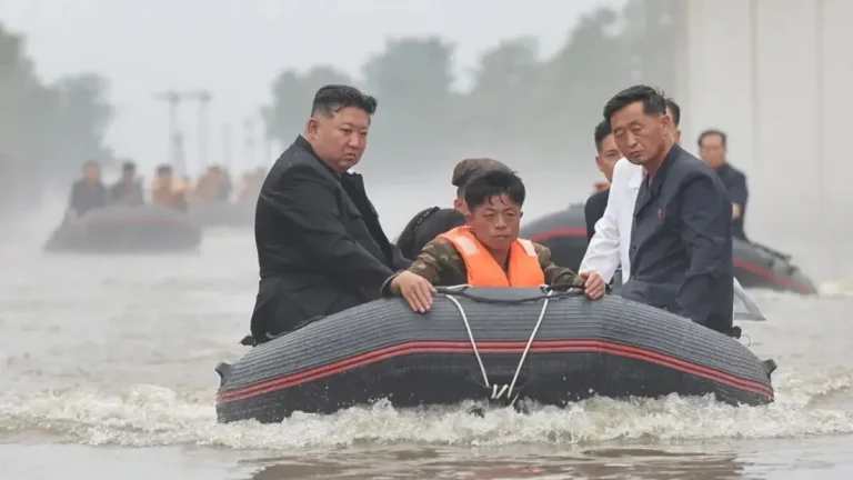 North Korea: उत्तर कोरिया में विनाशकारी बाढ़ और लैंडस्लाइड के लिए अफसर जिम्मेदार! तानाशाह के आदेश पर 30 को फांसी